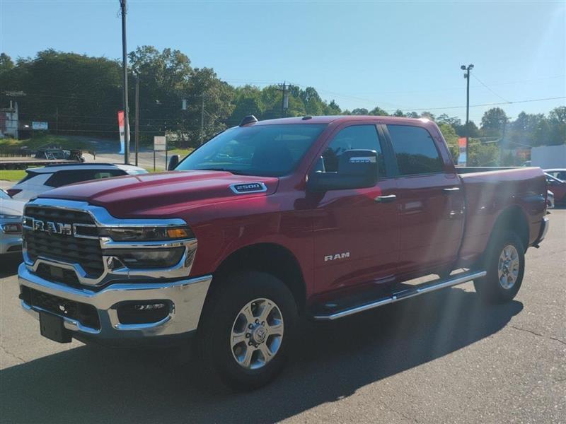 RAM 2500 Tradesman Crew Cab SWB 4WD 2026