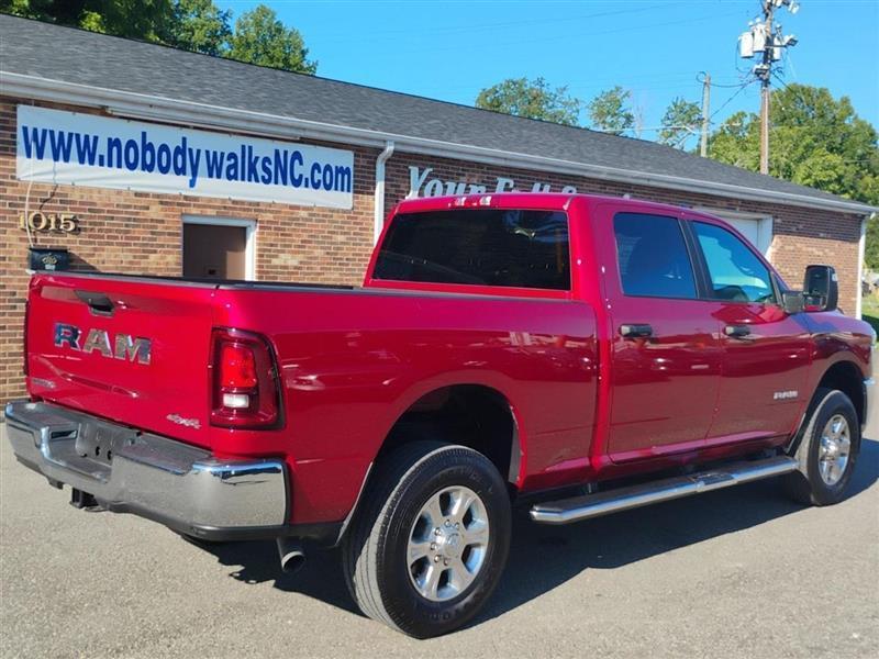 RAM 2500 Tradesman Crew Cab SWB 4WD 2026