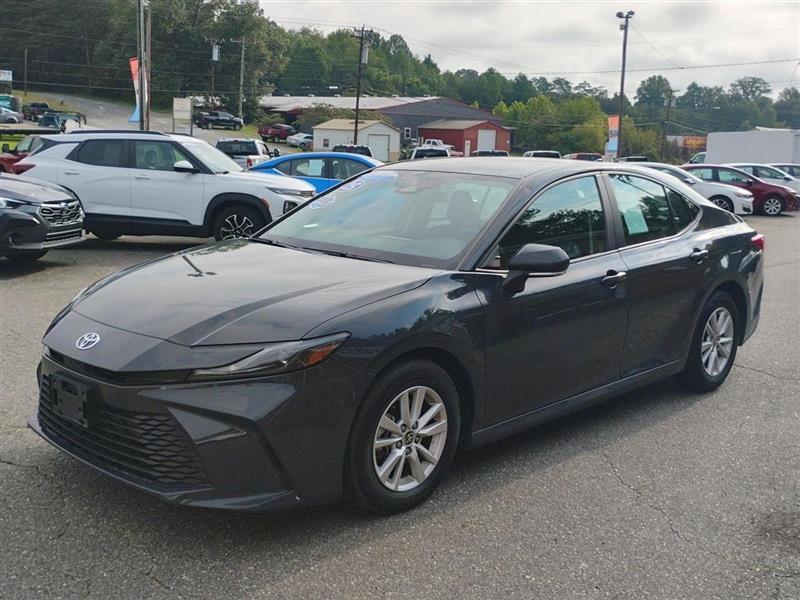  2025 Toyota Camry XLE FWD   