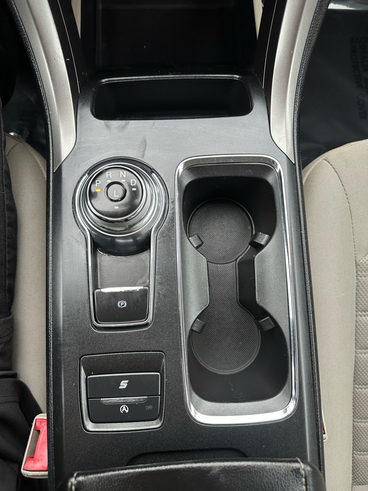 Ford Fusion SE 2020