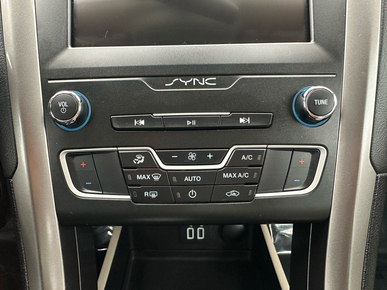 Ford Fusion SE 2020