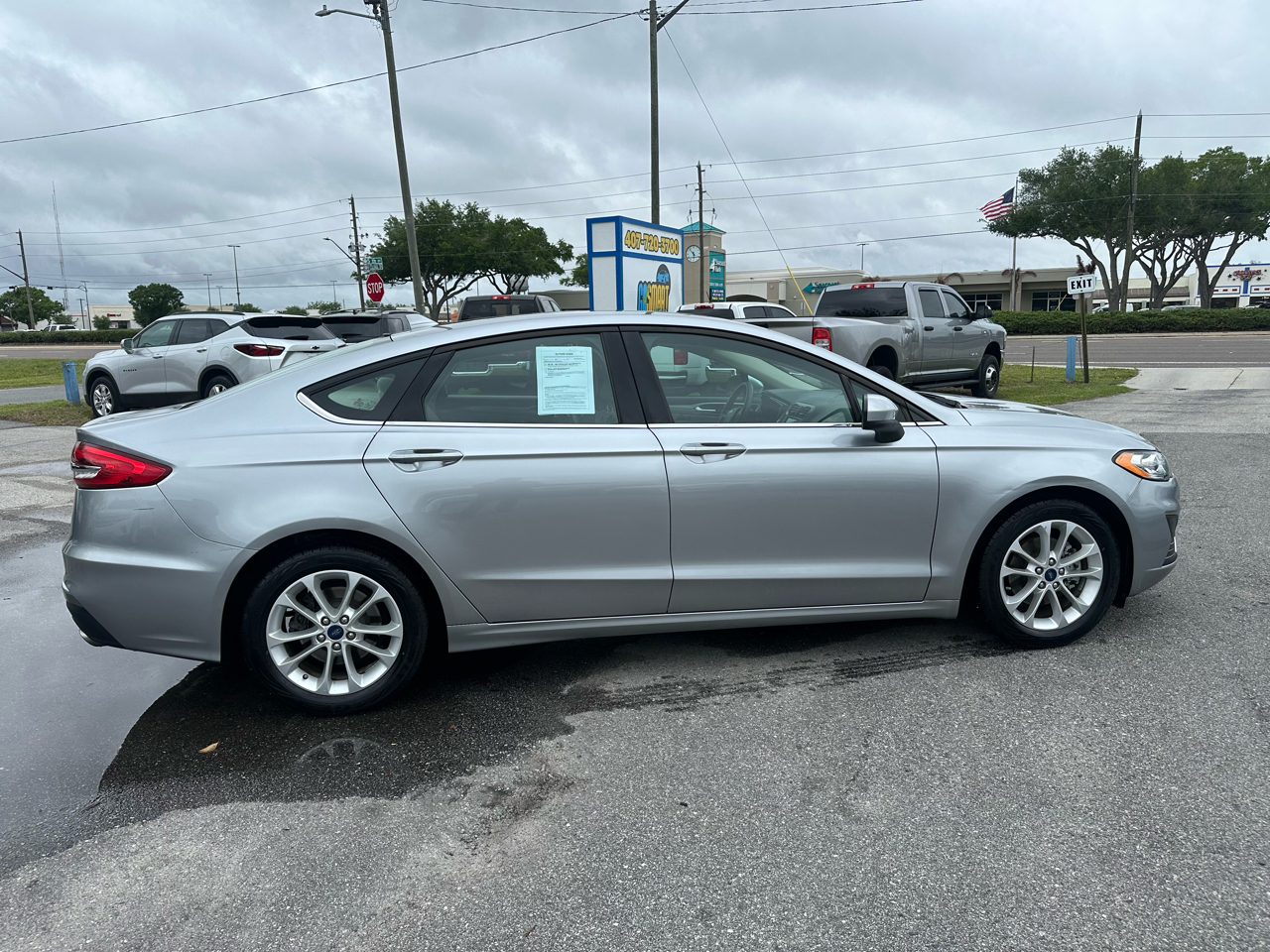 Ford Fusion SE 2020