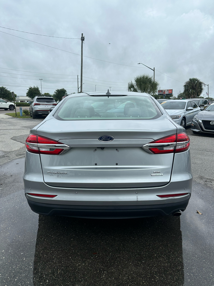 Ford Fusion SE 2020