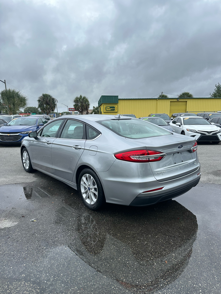 Ford Fusion SE 2020