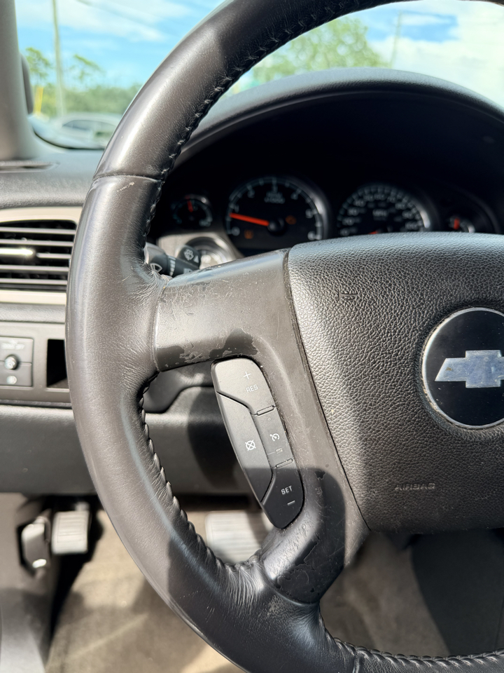 Chevrolet Suburban LT1 1500 2WD 2009