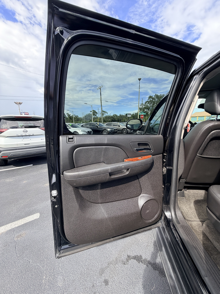 Chevrolet Suburban LT1 1500 2WD 2009