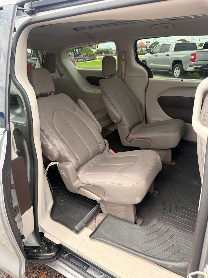 Chrysler Pacifica Touring Plus 2020