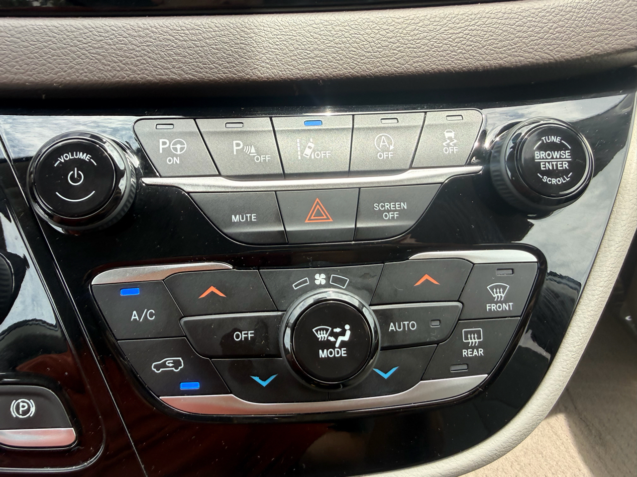 Chrysler Pacifica Touring Plus 2020