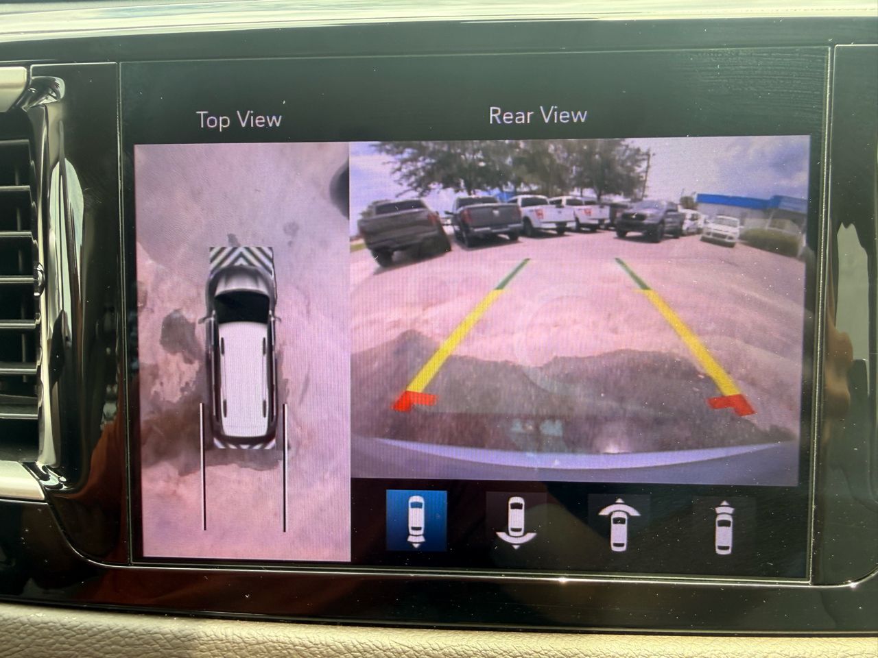 Chrysler Pacifica Touring Plus 2020