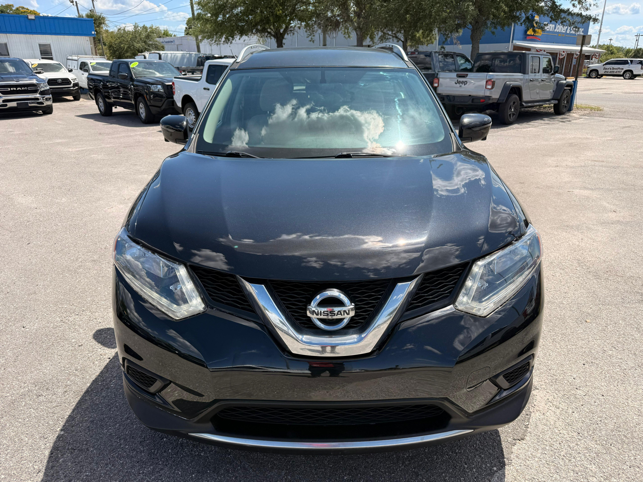 Nissan Rogue FWD 4dr SV 2016
