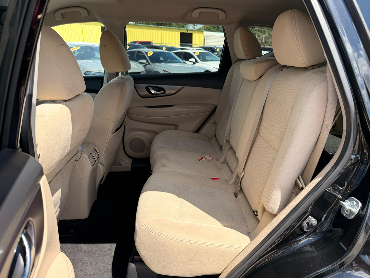 Nissan Rogue FWD 4dr SV 2016