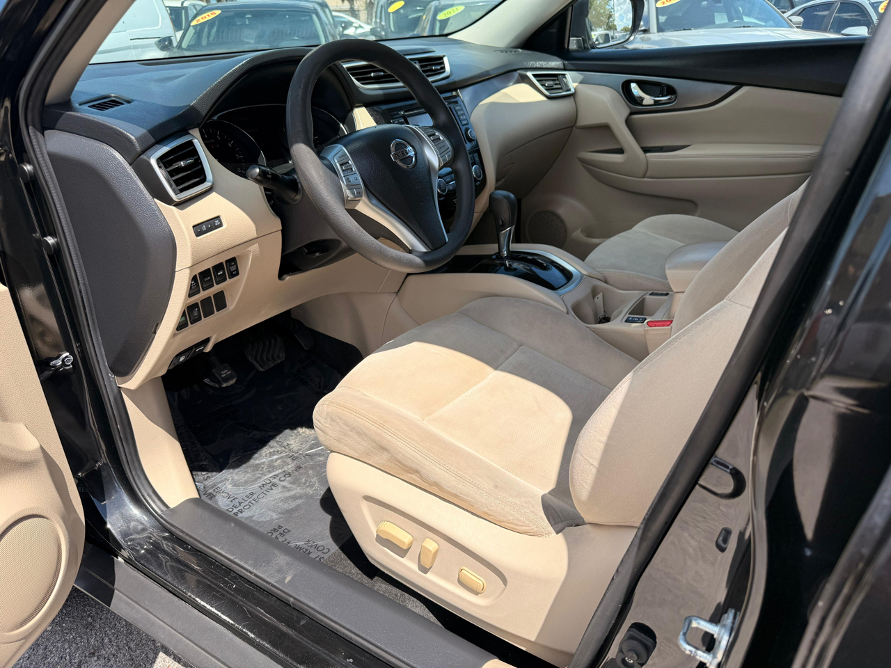 Nissan Rogue FWD 4dr SV 2016