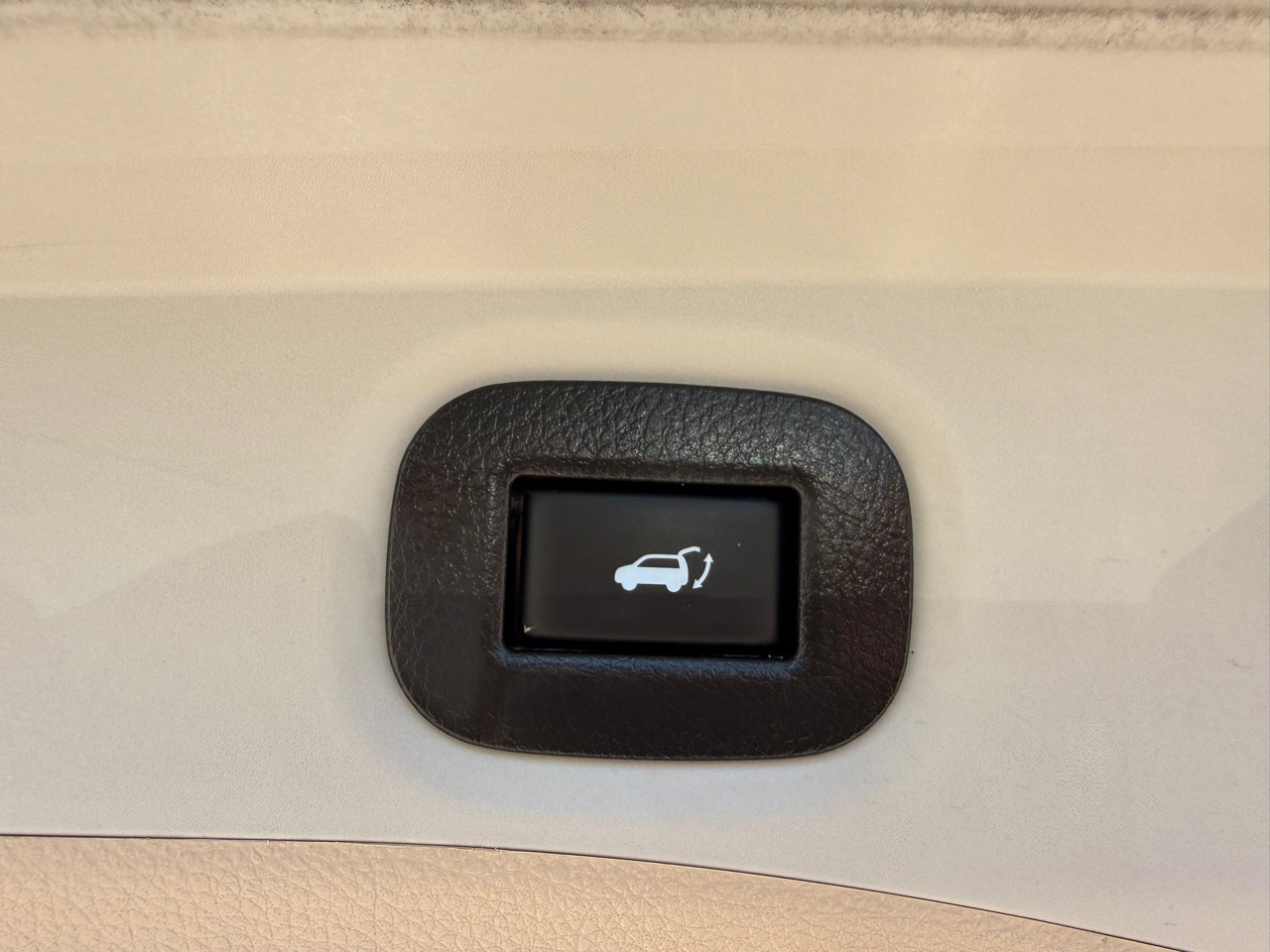 Nissan Rogue FWD 4dr SV 2016