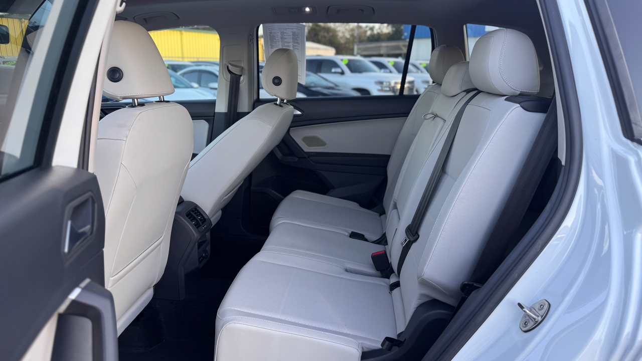 Volkswagen Tiguan 2.0T SE R-Line Black FWD 2019