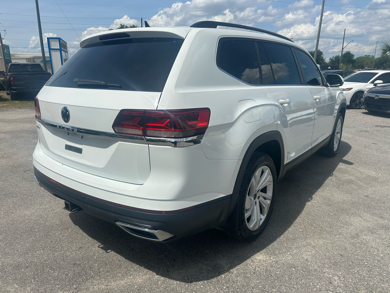 Volkswagen Atlas 2021.5 3.6L V6 SE w/Technology FWD 2021