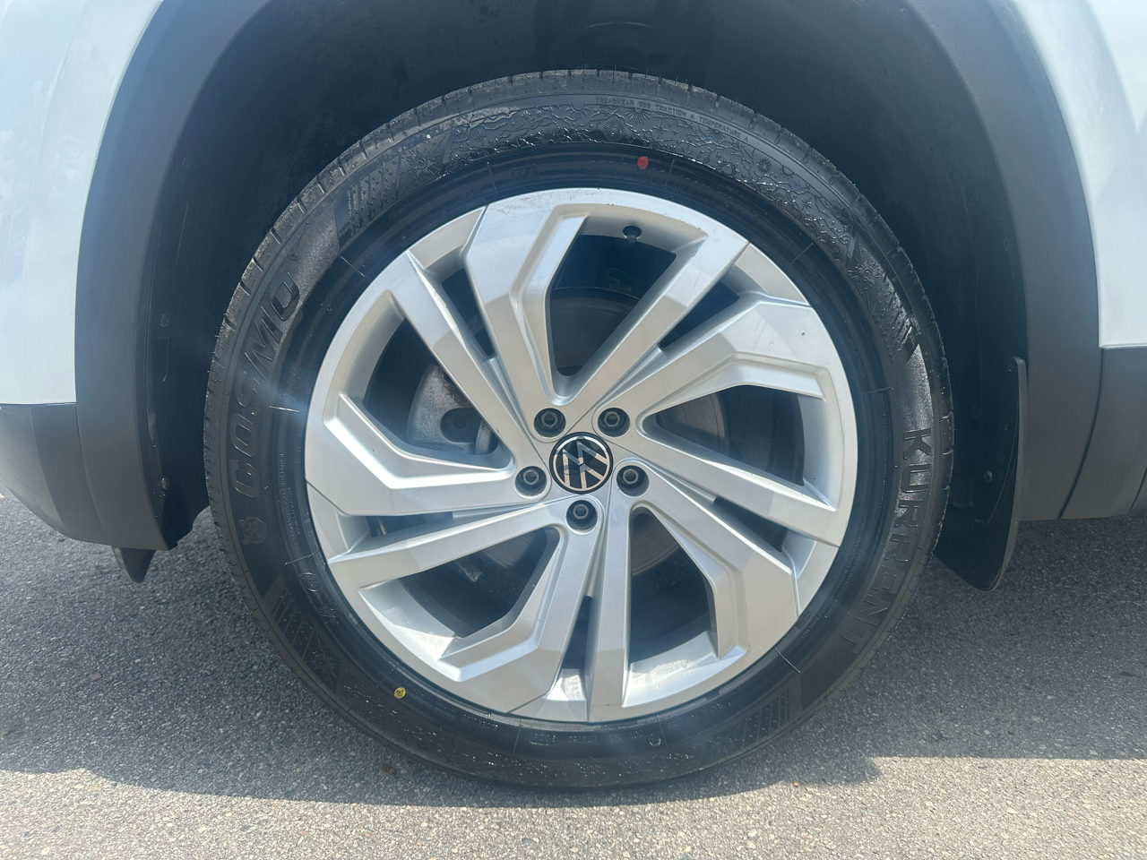 Volkswagen Atlas 2021.5 3.6L V6 SE w/Technology FWD 2021