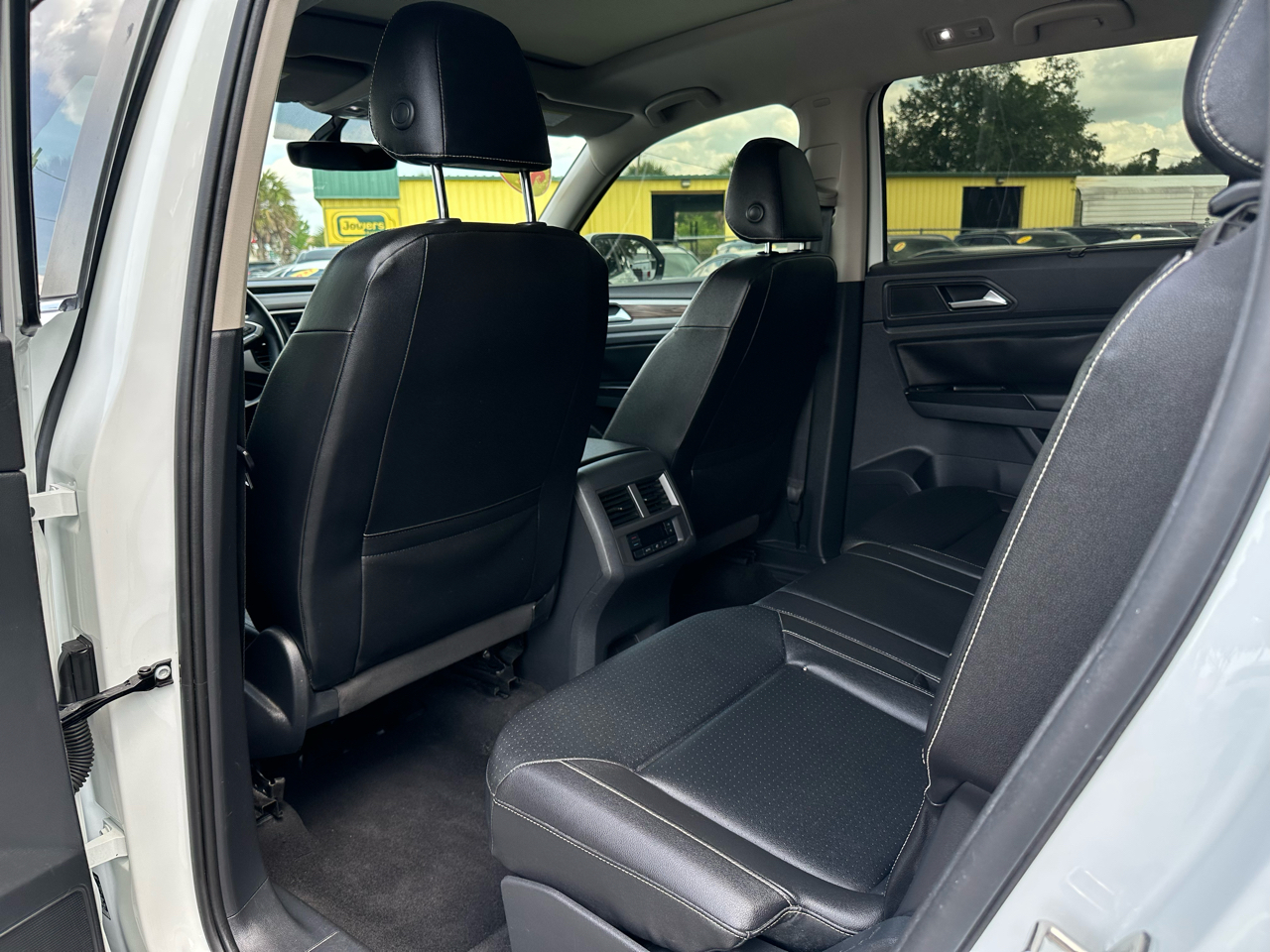 Volkswagen Atlas 2021.5 3.6L V6 SE w/Technology FWD 2021