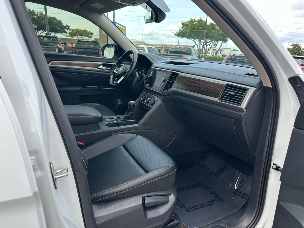 Volkswagen Atlas 2021.5 3.6L V6 SE w/Technology FWD 2021