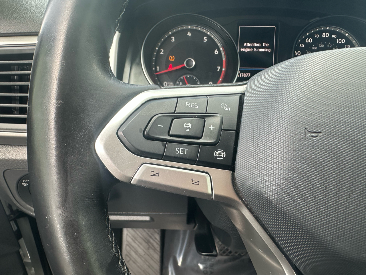 Volkswagen Atlas 2021.5 3.6L V6 SE w/Technology FWD 2021