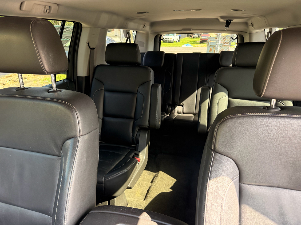 Chevrolet Suburban 4WD 4dr LT 2015
