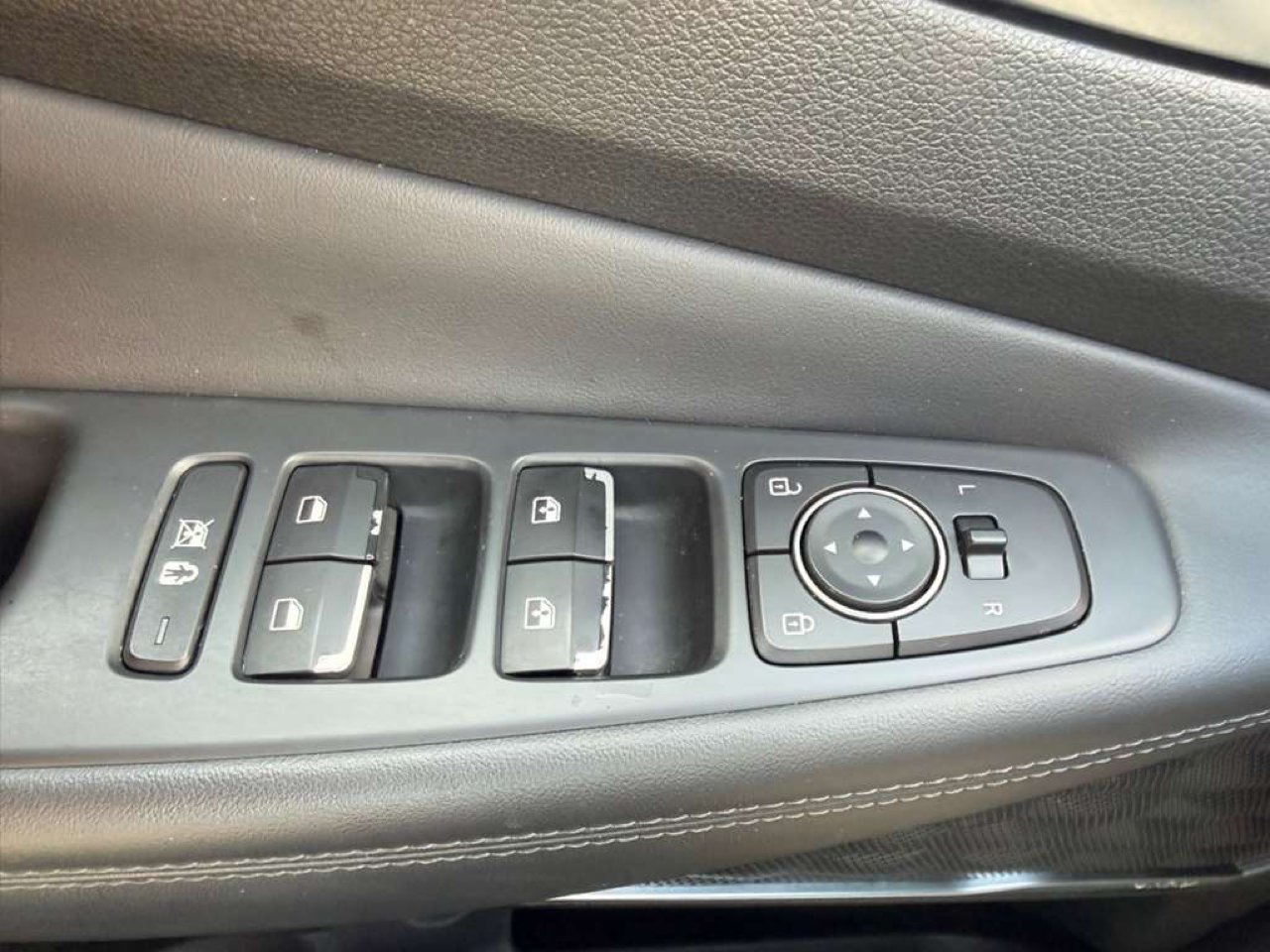 Hyundai Santa Fe Limited 2.4L Auto FWD 2020