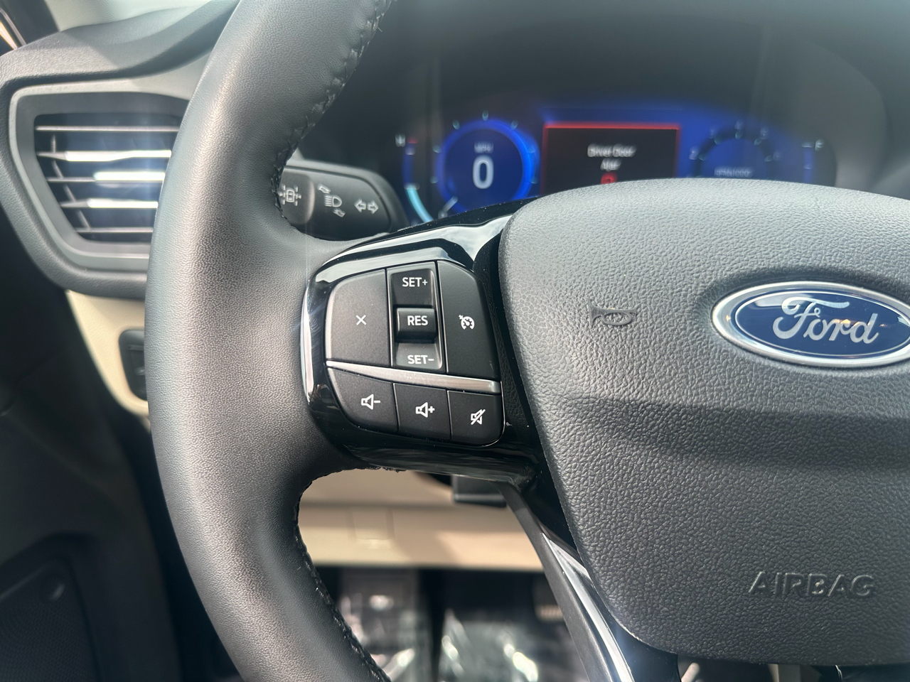 Ford Escape SEL FWD 2022