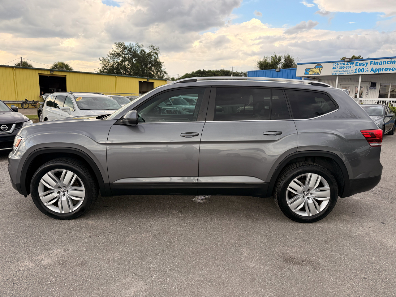 Volkswagen Atlas 3.6L V6 SE w/Technology FWD 2019