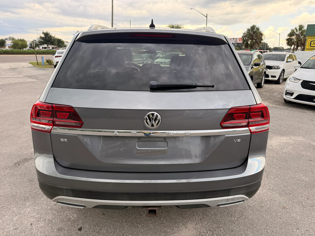 Volkswagen Atlas 3.6L V6 SE w/Technology FWD 2019