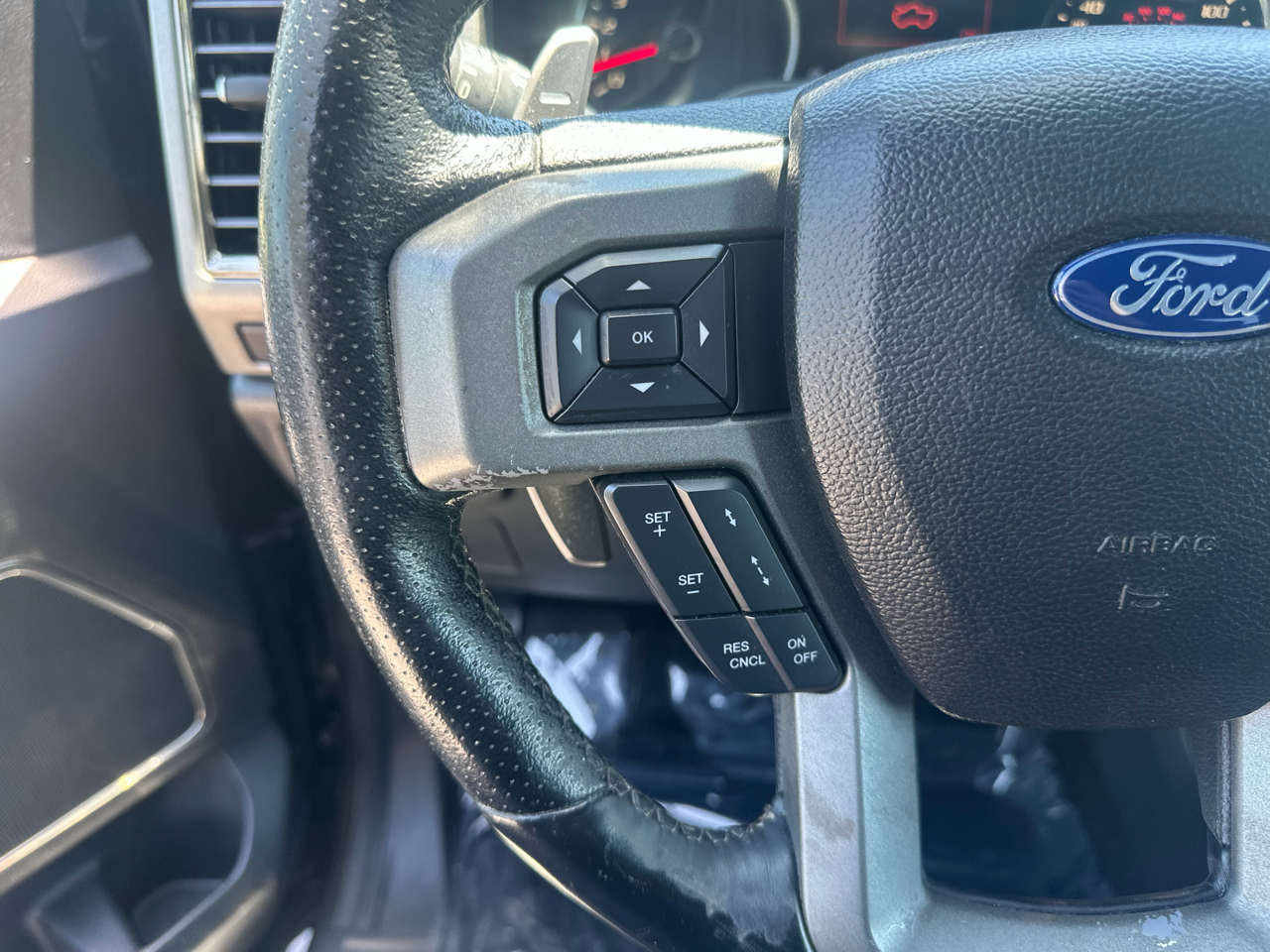 Ford F-150 Raptor 4WD SuperCrew 5.5' Box 2017