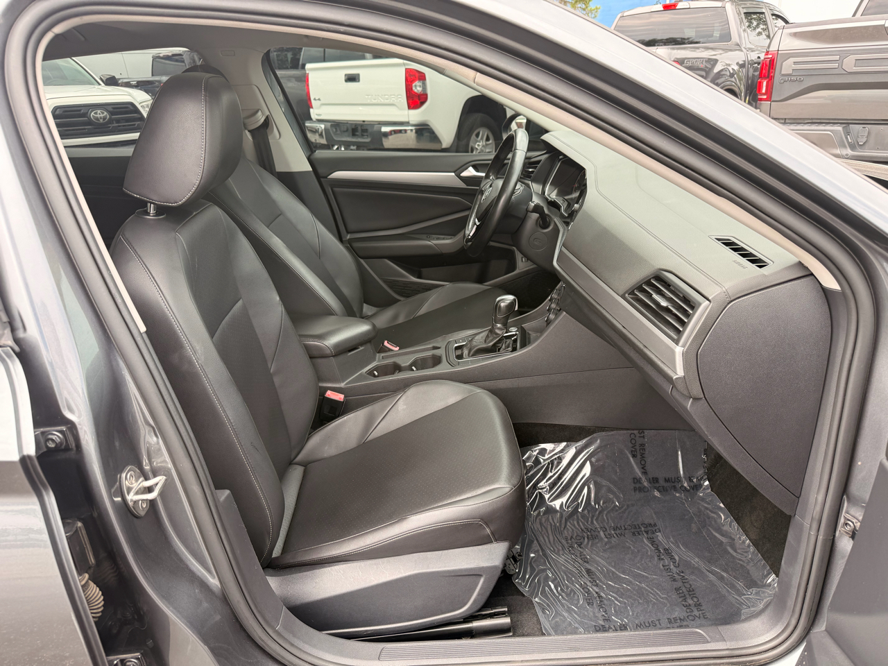 Volkswagen Jetta SE 4D Sedan at 2019
