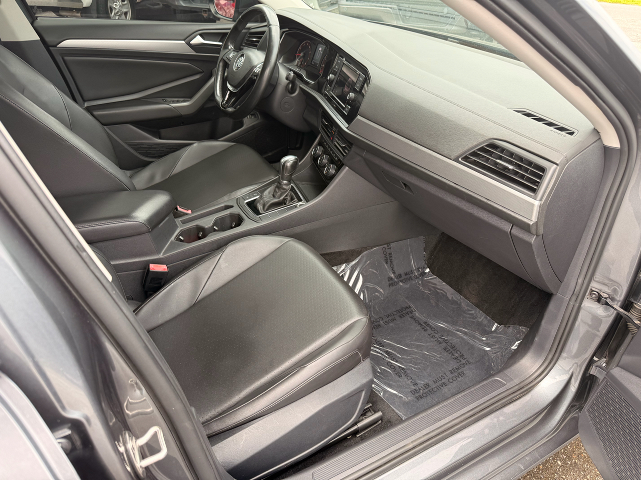 Volkswagen Jetta SE 4D Sedan at 2019