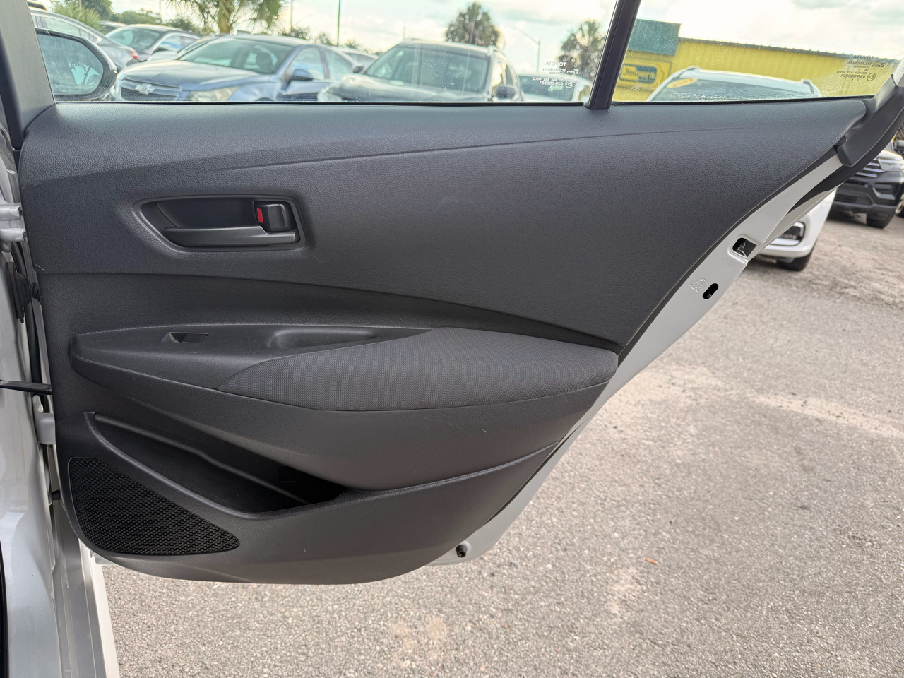 Toyota Corolla LE CVT (Natl) 2022