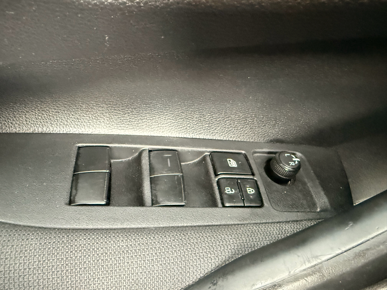 Toyota Corolla LE CVT (Natl) 2022