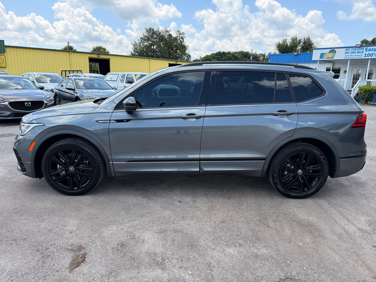 Volkswagen Tiguan 2.0T SE R-Line Black FWD 2022
