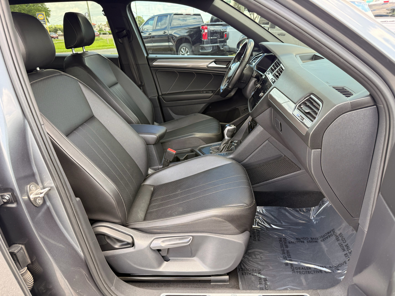 Volkswagen Tiguan 2.0T SE R-Line Black FWD 2022