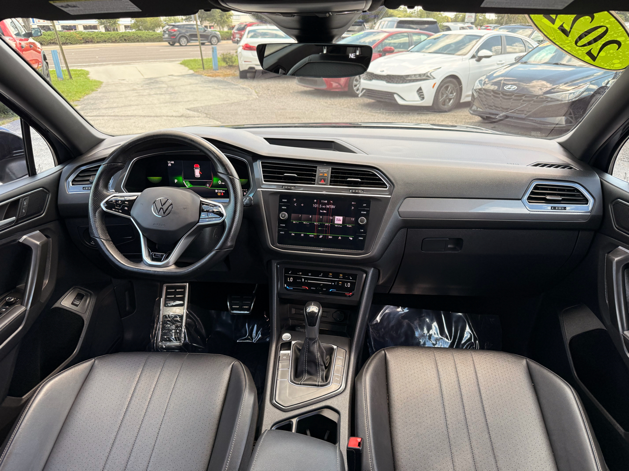 Volkswagen Tiguan 2.0T SE R-Line Black FWD 2022