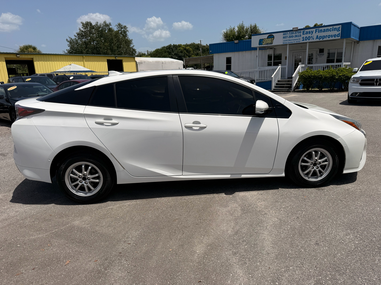 Toyota Prius Three Touring (Natl) 2018