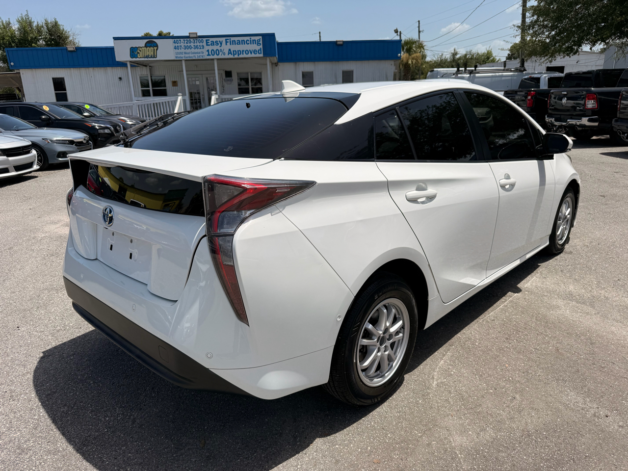 Toyota Prius Three Touring (Natl) 2018