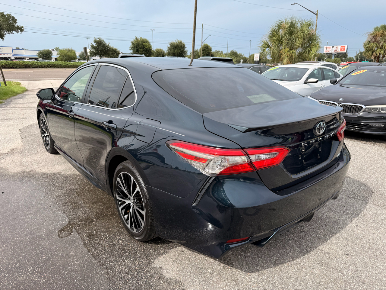 Toyota Camry SE Auto (Natl) 2018