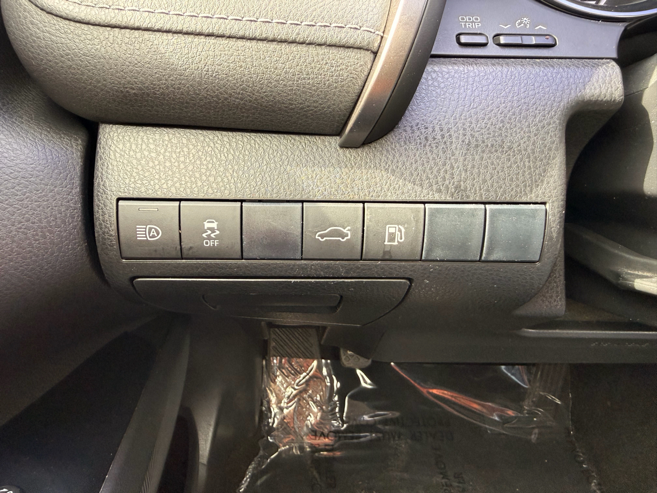 Toyota Camry SE Auto (Natl) 2018