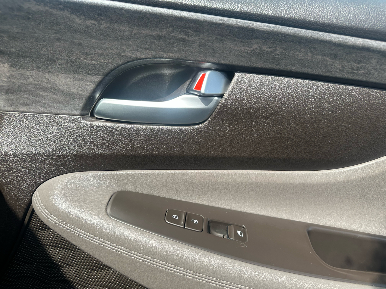 Hyundai Santa Fe SE 2.4L Auto FWD 2019