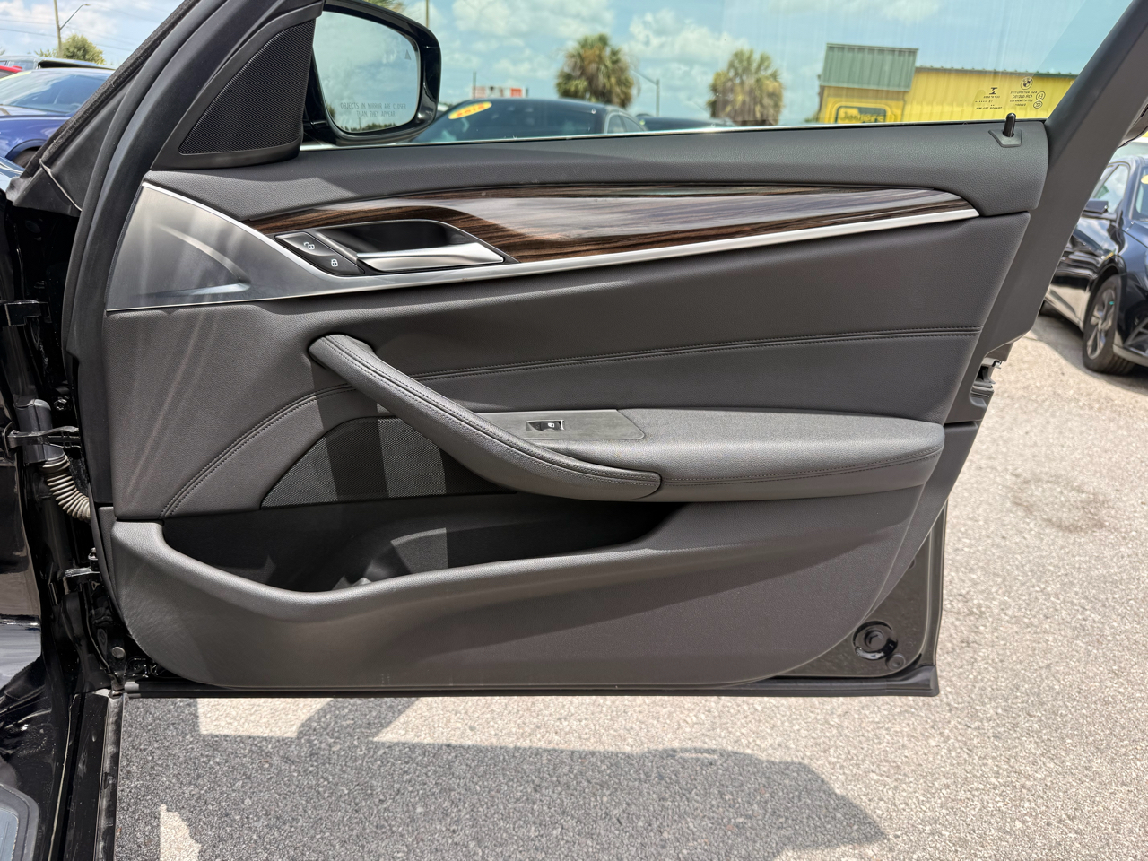 BMW 5 Series 530i Sedan 2019