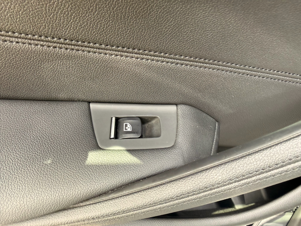 BMW 5 Series 530i Sedan 2019