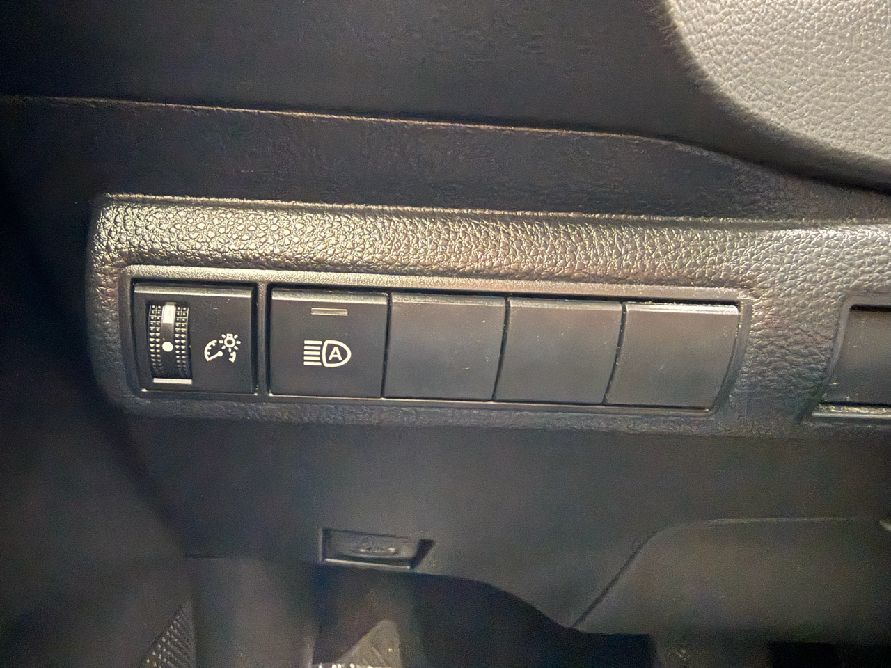 Toyota Corolla LE CVT (Natl) 2022
