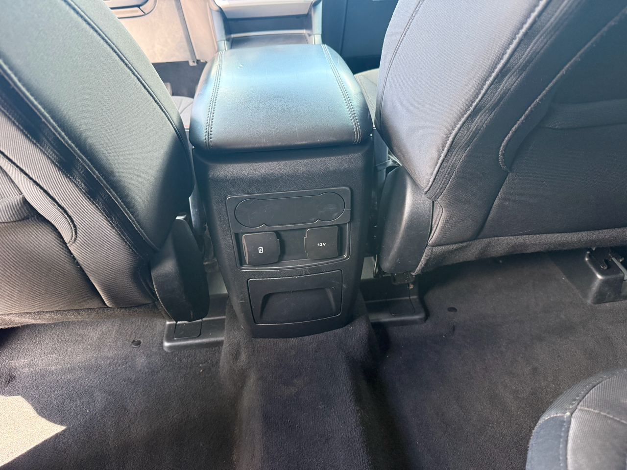 Ford Explorer XLT RWD 2023