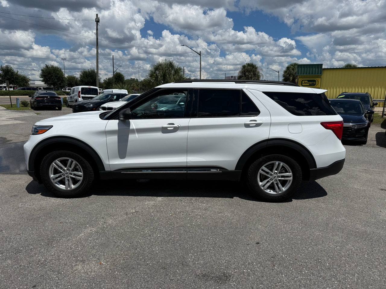 Ford Explorer XLT RWD 2023