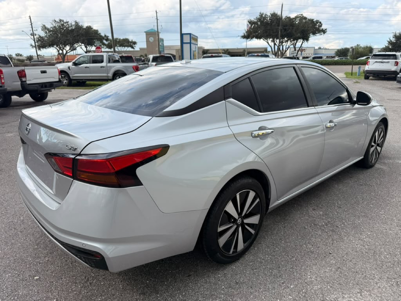 Nissan Altima 2.5 SV Sedan 2022