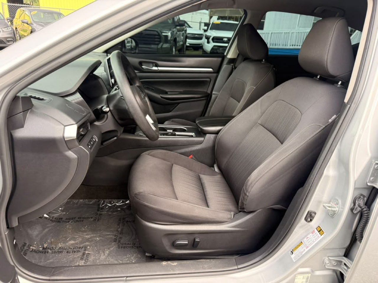 Nissan Altima 2.5 SV Sedan 2022