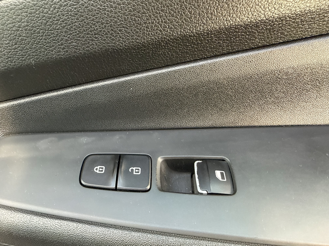 Hyundai Santa Fe SE 2.4L Auto FWD 2020