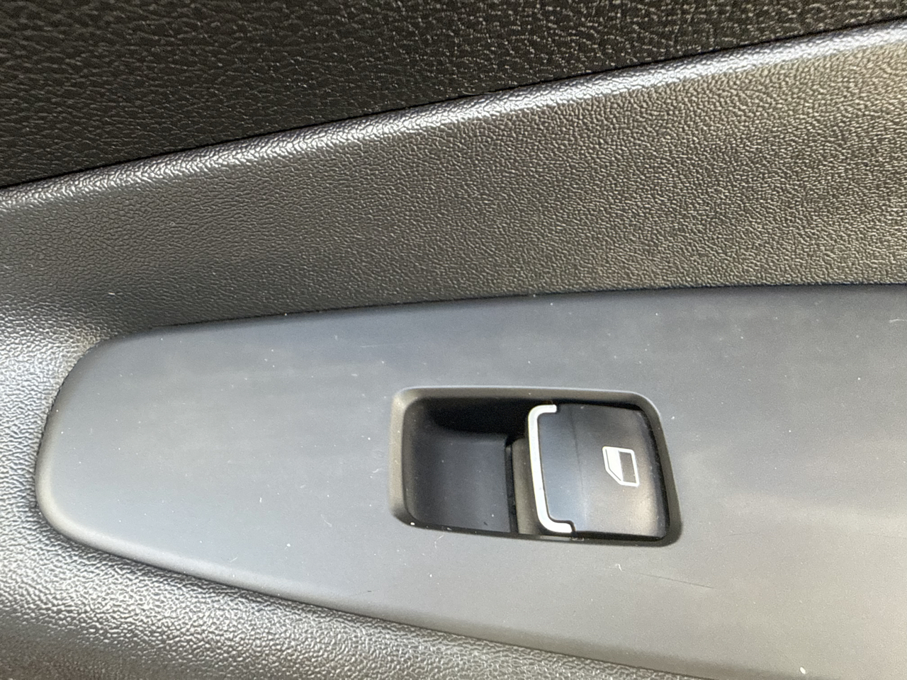 Hyundai Santa Fe SE 2.4L Auto FWD 2020